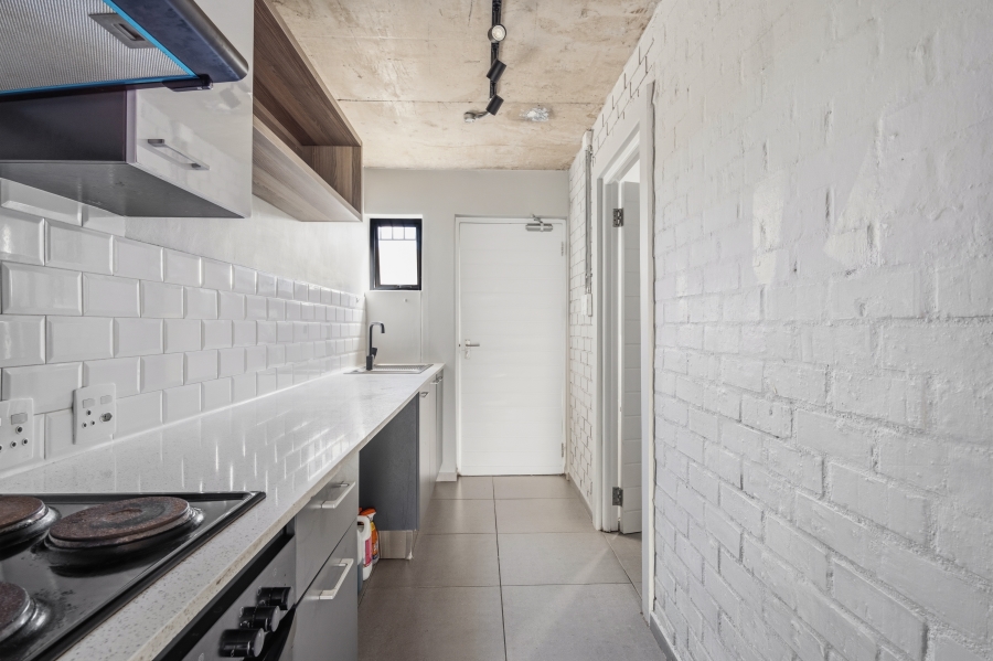 To Let 1 Bedroom Property for Rent in Observatory Western Cape
